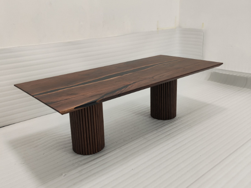 Pied de table à manger sur mesure en bois massif B260825